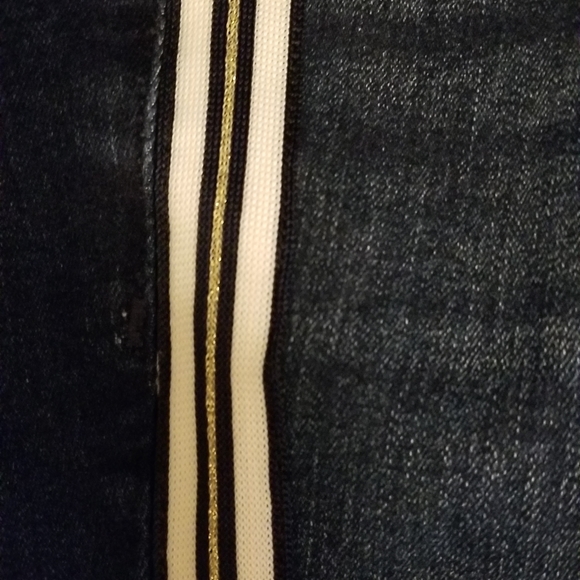 Express high rise dark wash ankle jeans with gold and white stripe, 4 regular - Picture 9 of 14